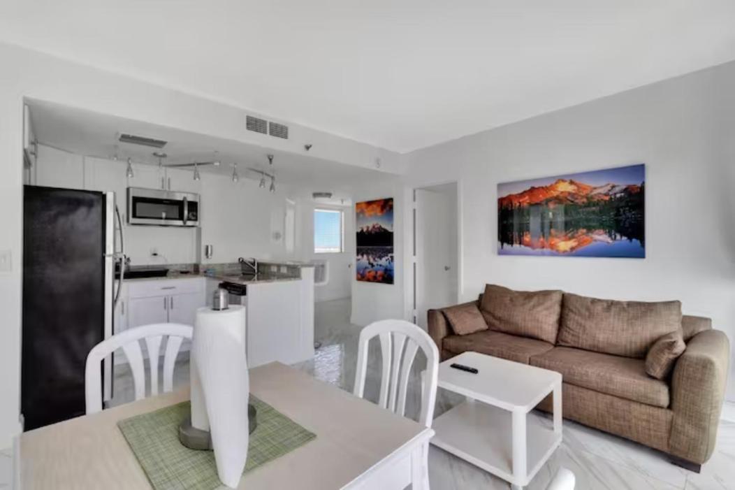 Enclave Apartments At International Drive Орландо Номер фото